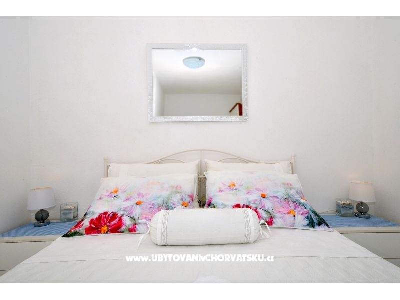 Apartment Lanterna – Ferienwohnung Marina – Trogir, Kroatien – Foto 11