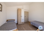 Appartements Dinka - Marina  Trogir Kroatien