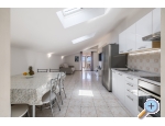 Appartements Dinka - Marina  Trogir Kroatien
