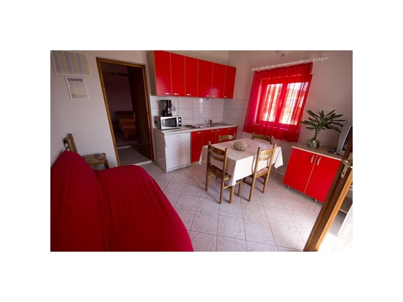 Appartements Dinko s grijanim bazenom - Marina  Trogir Croatie