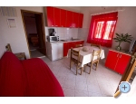 Appartements Dinko s grijanim bazenom - Marina  Trogir Kroatien