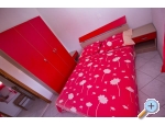 Appartements Dinko s grijanim bazenom - Marina  Trogir Kroatien