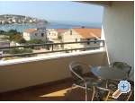 Appartements Dinko s grijanim bazenom - Marina  Trogir Kroatien