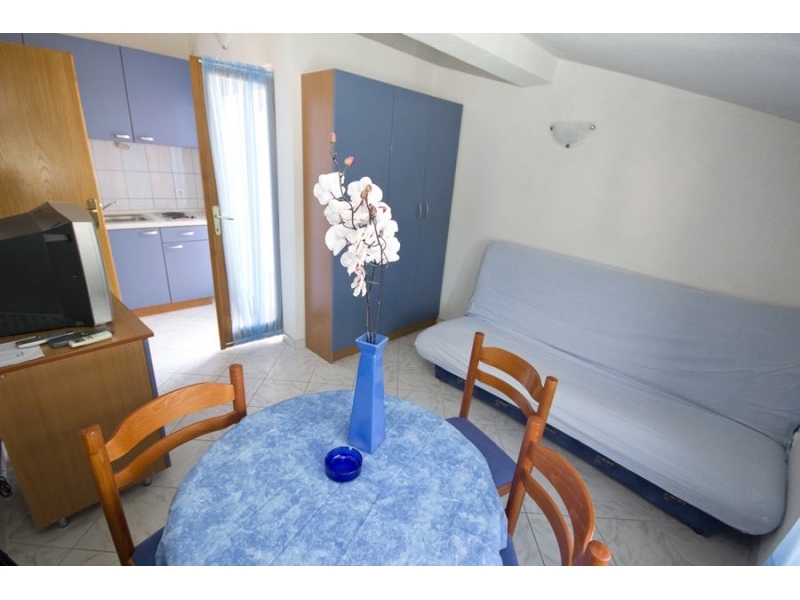 Appartements Dinko s grijanim bazenom - Marina  Trogir Croatie