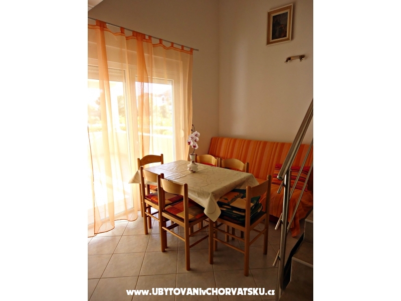 Apartmny Kaktus - Marina  Trogir Chorvtsko