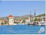 Apartmaji Vukelja - Marina  Trogir Hrvaka