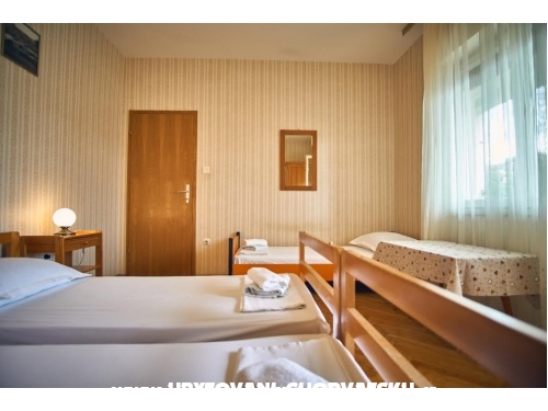 апартаменты Boris - Vinisce at Trogi - Marina – Trogir Хорватия