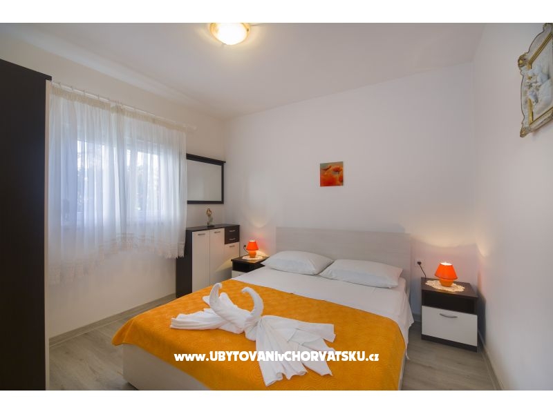 Appartements Kuvek – Ferienwohnung Marina – Trogir, Kroatien – Foto 2