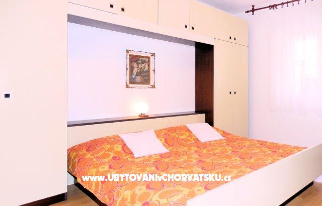 Luka Tadic Ferienwohnungen – Ferienwohnung Marina – Trogir, Kroatien – Foto 3