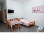 Appartements Petra - Marina  Trogir Kroatien