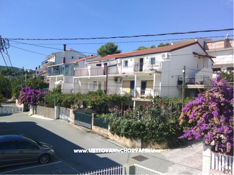 Apartment Sanja – Ferienwohnung Marina – Trogir, Kroatien – Foto 1