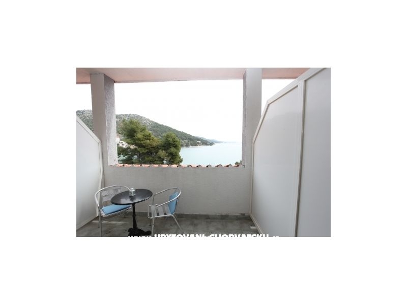 Zimmers Bili Galeb BED? – Ferienwohnung Marina – Trogir, Kroatien – Foto 2