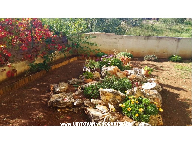 Apartment Kate – Ferienwohnung Insel Murter, Kroatien – Foto 10