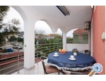 Apartmaji Adrian - Murter Hrvaka
