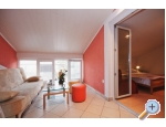 Apartmaji Adrian - Murter Hrvaka