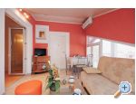 Apartmaji Adrian - Murter Hrvaka