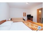 Apartmaji Adrian - Murter Hrvaka