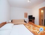 Apartmaji Adrian - Murter Hrvaka