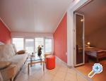 Apartmaji Adrian - Murter Hrvaka