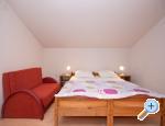 Apartmaji Adrian - Murter Hrvaka