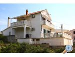 Apartmaji Alma - Murter Hrvaka