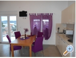 Appartements AS sa bazenom - Murter Kroatien