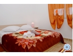 Appartements AS sa bazenom - Murter Kroatien