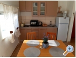 Appartements AS sa bazenom - Murter Kroatien