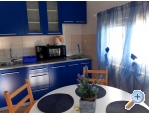 Appartements AS sa bazenom - Murter Kroatien