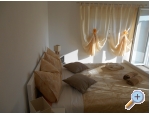 Appartements AS sa bazenom - Murter Kroatien