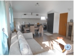 Appartements AS sa bazenom - Murter Kroatien