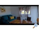 Appartements AS sa bazenom - Murter Kroatien