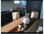 Appartements AS sa bazenom - Murter Kroatien