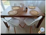 Appartements AS sa bazenom - Murter Kroatien