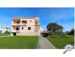 Apartmaji Nina - Nin Hrvaka