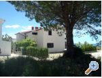 Apartmaji Kuek - Nin Hrvaka
