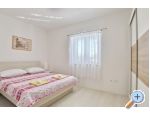 Apartmaji Mica - Nin Hrvaka
