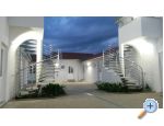 Apartmaji Noa - Nin Hrvaka