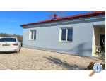 Holiday Home POMALO - Nin Kroatien