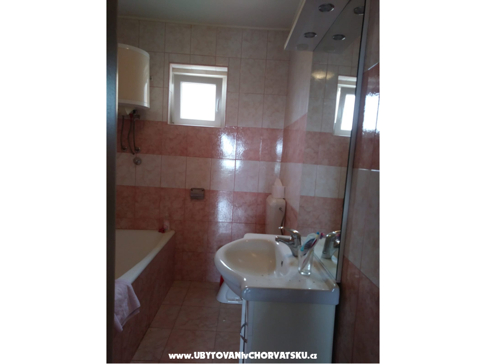 Apartmanok Kusti� - Novalja � Pag Horv�torsz�g