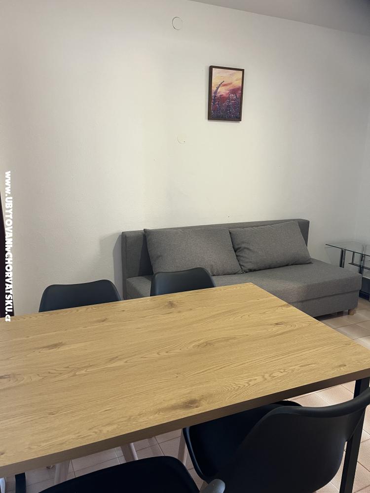 Apartmanok Kusti� - Novalja � Pag Horv�torsz�g
