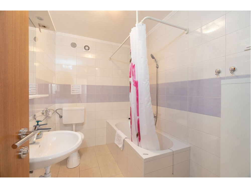 Apartments Lucija - Novalja � Pag Croatia