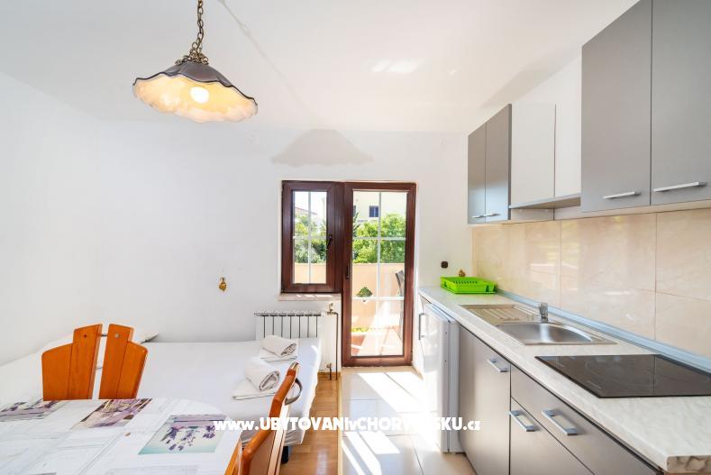 Villa Omra Apartmány – ubytování Novalja – Pag, Chorvatsko – foto 3