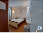 Appartements Pejakovi na moru - Novi Vinodolski Kroatien