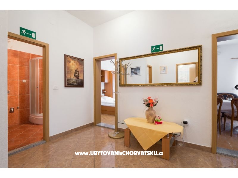 Appartements Jurisic – Ferienwohnung Omis, Kroatien – Foto 4