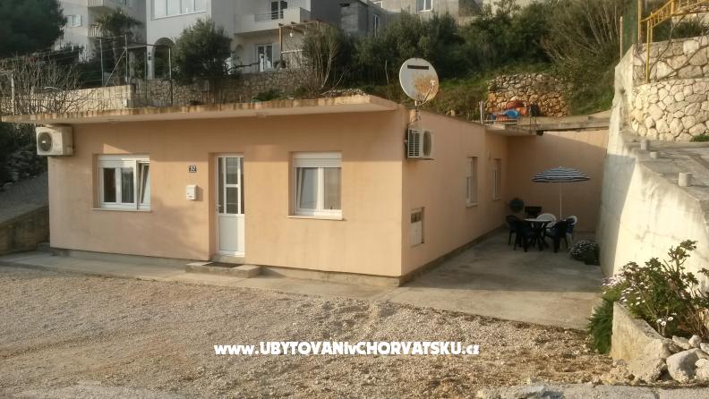 Apartment Jelica – Ferienwohnung Omis, Kroatien – Foto 1