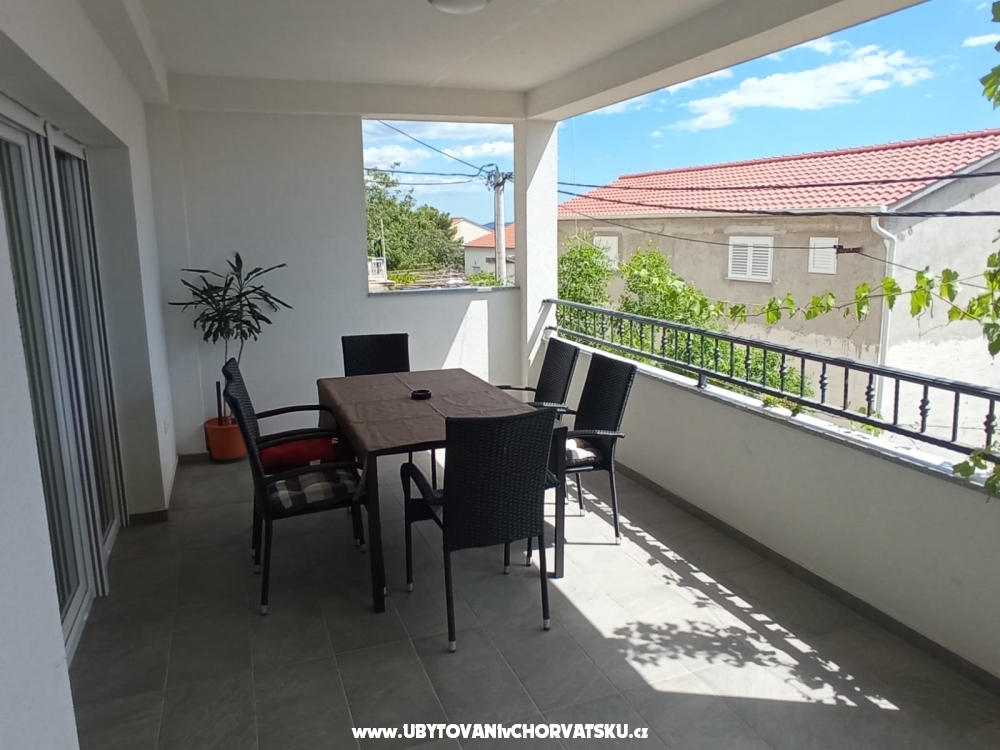 Appartement Jure Peri - Omi Croatie