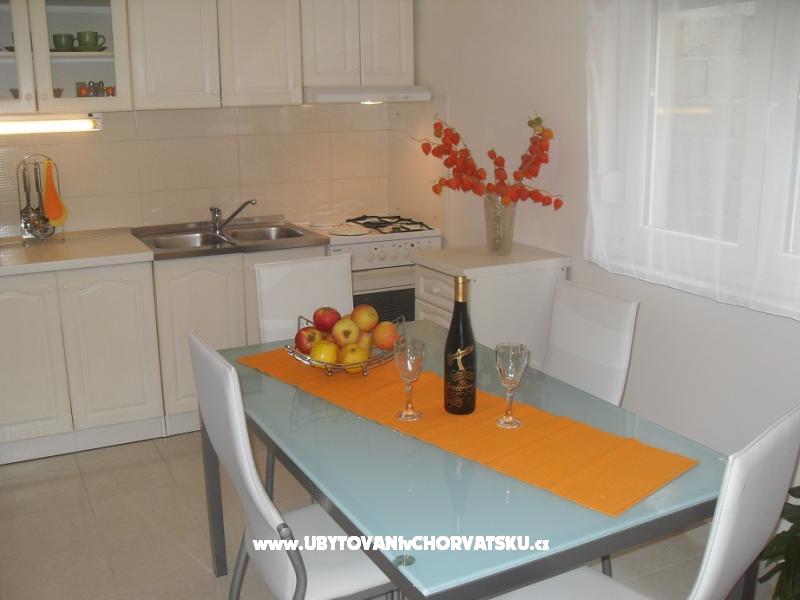 Apartmán Kuvačić – ubytování Omiš, Chorvatsko – foto 1