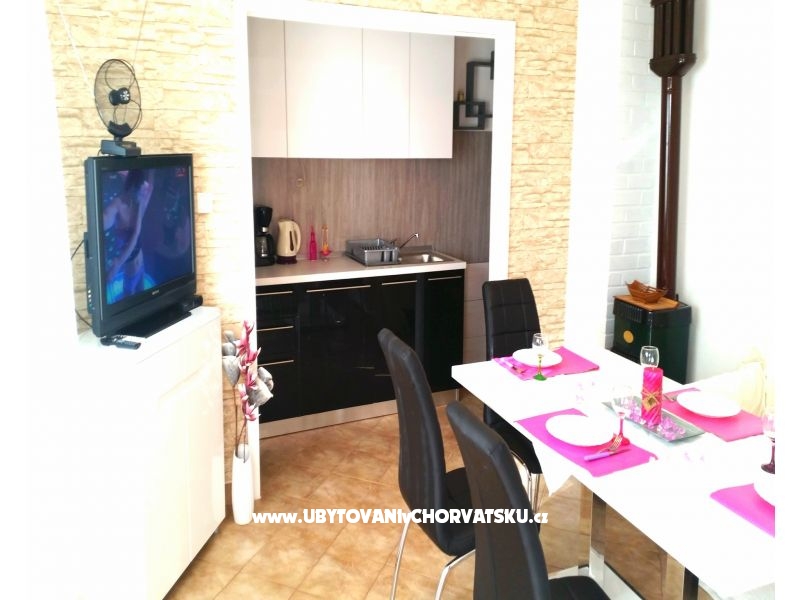 Kuća za odmor Dajana – Ferienwohnung Omis, Kroatien – Foto 3