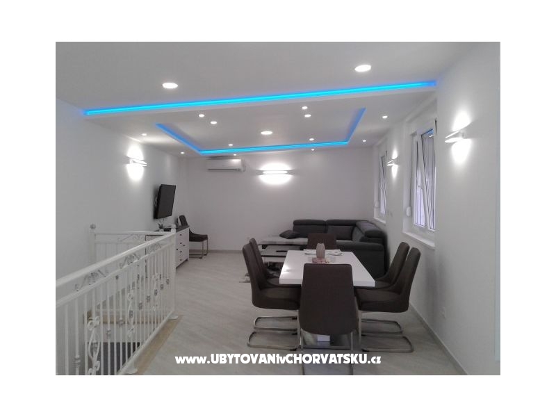 Apartment Nevena 2 – Ferienwohnung Omis, Kroatien – Foto 1